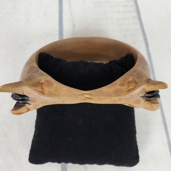 2/$25 Vintage Wooden Wraparound Giraffe Bangle 7" - Picture 8 of 16